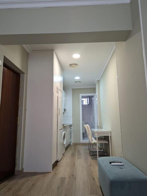 Andres Tamayo Calle, Apartamento En Av America Y Diego De Leon *